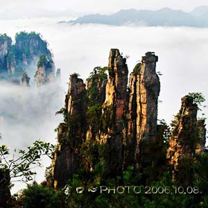 休閑自駕L線：張家界、袁家界、天子山、寶峰湖、猛洞河漂流、芙蓉鎮(zhèn)三晚四日游